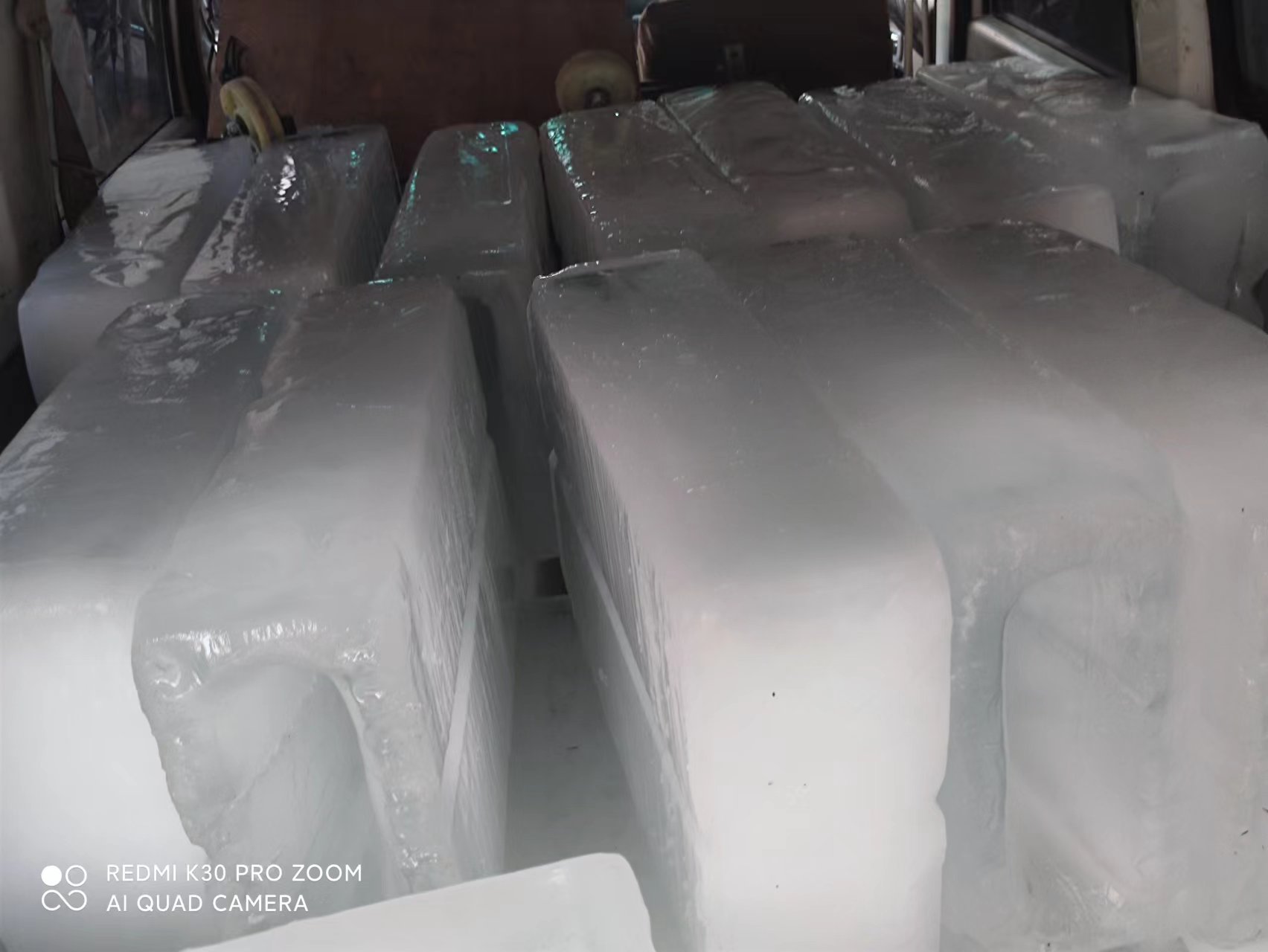 工业冰块如何成为廊坊车间降温的必需品？